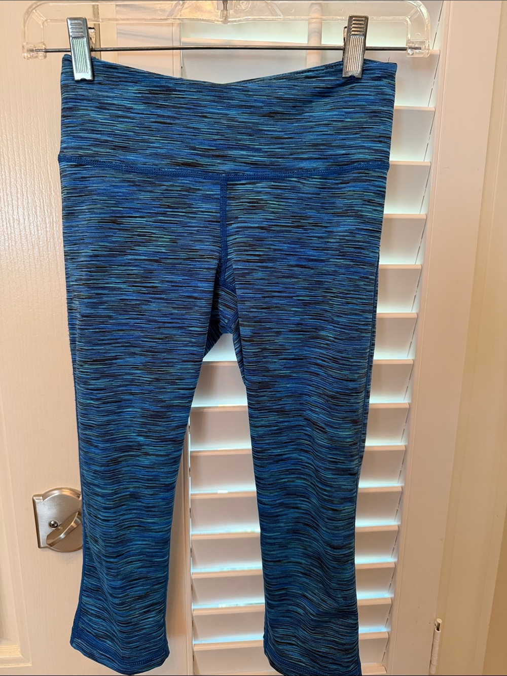 Zella Blue Space-Dye Capri Leggings